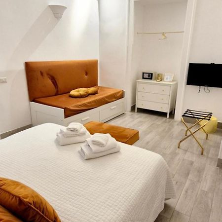Maison Marinella Boutique Room Neapel Exteriör bild